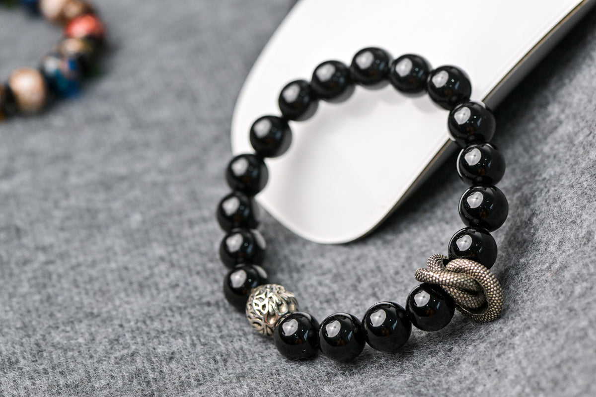 Black agate/silver snake